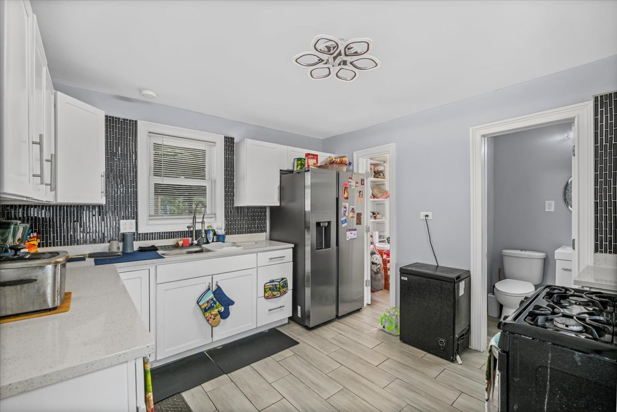 1024 West 103rd Street Chicago, IL 60643 - Photo 8 of 22