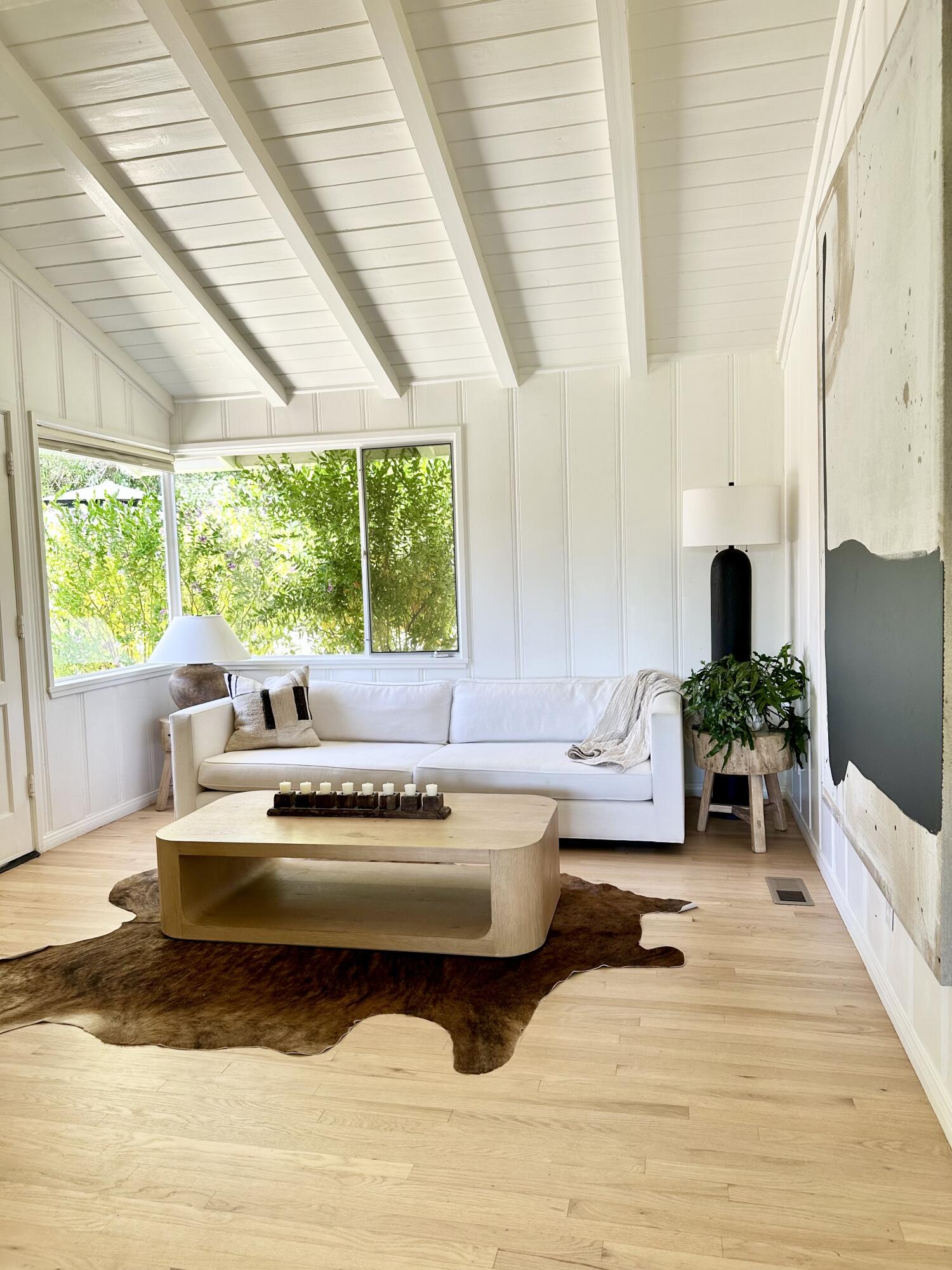 450 Santa Rosa Lane Montecito, CA 93108 - Photo 11 of 16 Sitting Room 450 Santa Rosa Ln