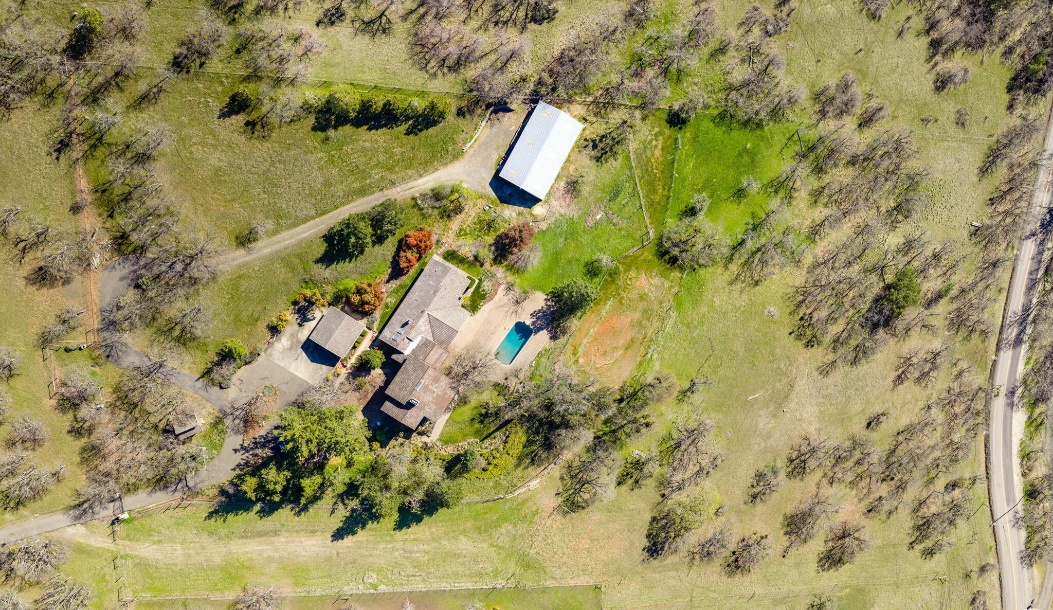 6023 Hillcrest Road Medford, OR 97504 - Photo 47 of 74 ApxHR00003