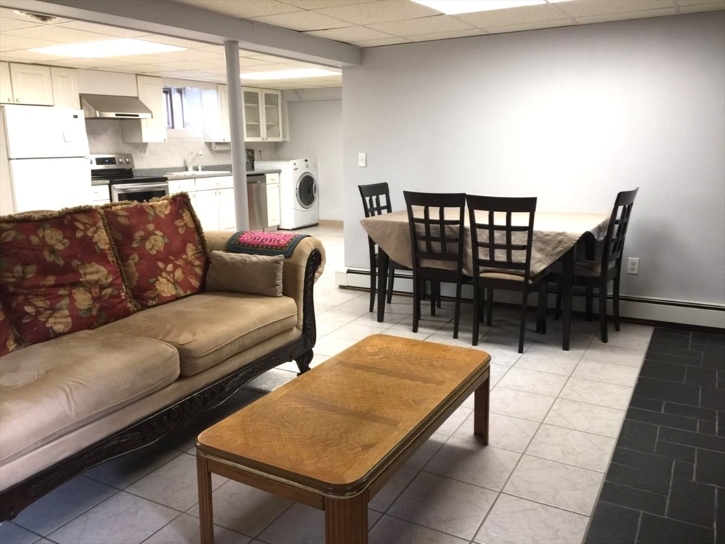 11 Walnut Hill Road, Unit 1 Newton, MA 02459 - Photo 4 of 10