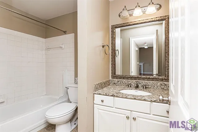 $1,450 | 7833 Jefferson Pl Boulevard, Unit 27D, Baton Rouge, LA 70809