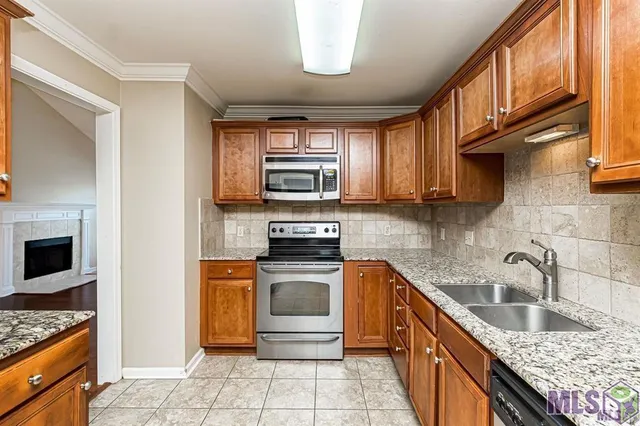 $1,450 | 7833 Jefferson Pl Boulevard, Unit 27D, Baton Rouge, LA 70809