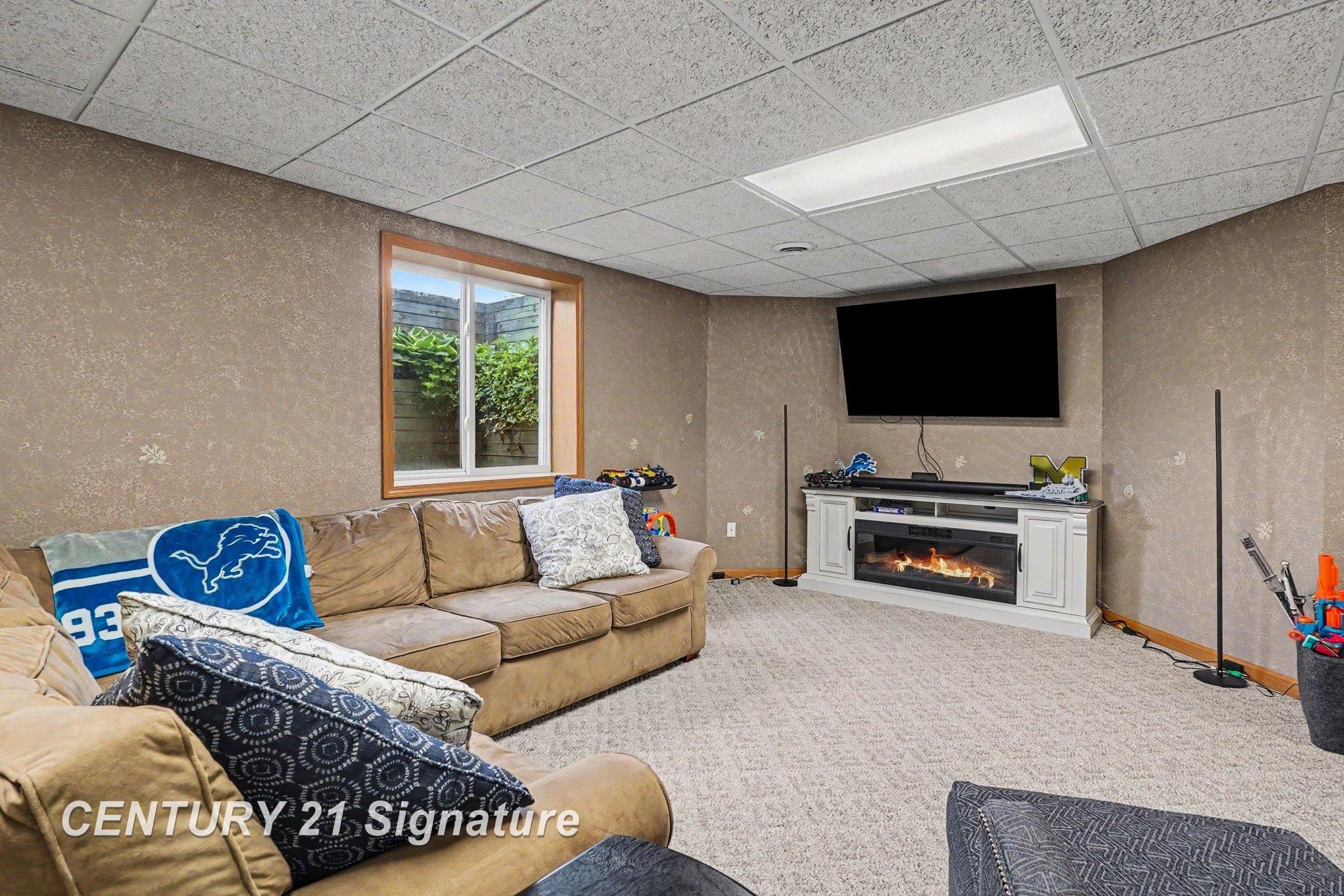 3790 North Gleaner Road Freeland, MI 48623 - Photo 21 of 45