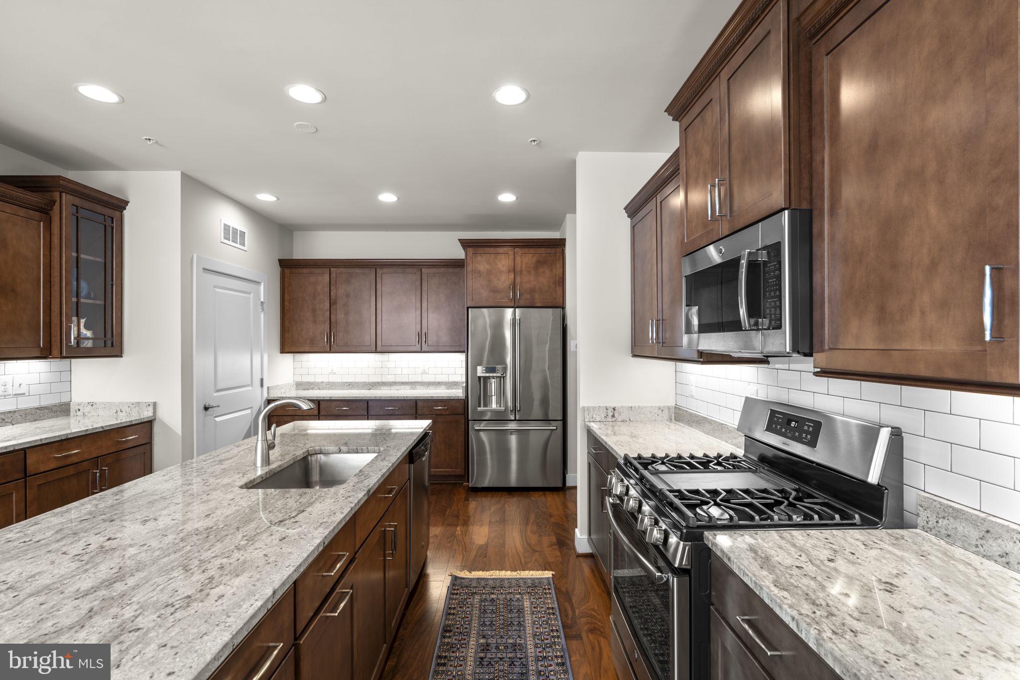 9756 Knowledge Drive Laurel, MD 20723 - Photo 13 of 59 Kitchen