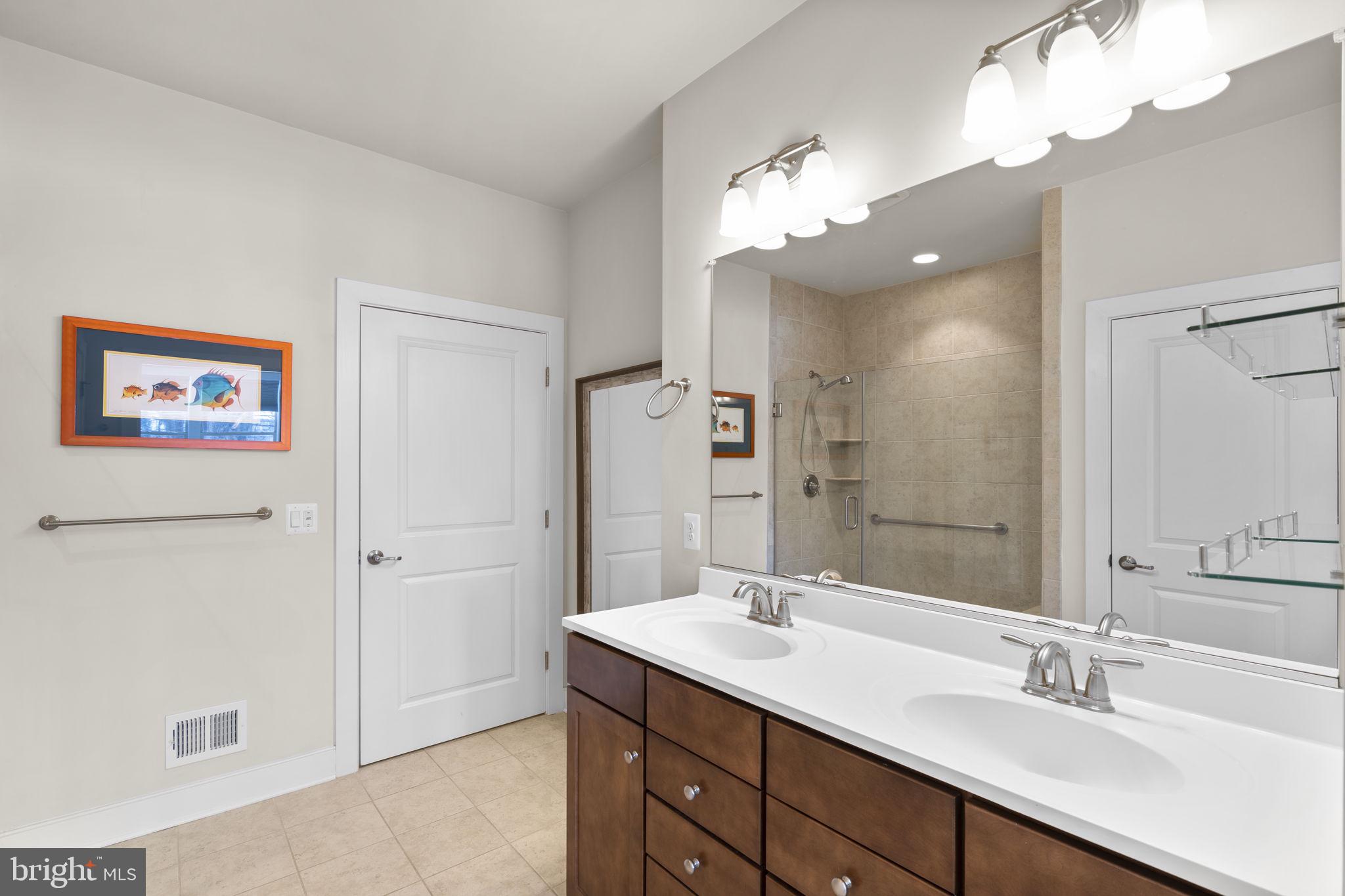 9756 Knowledge Drive Laurel, MD 20723 - Photo 25 of 59 Main Level Primary Bathroom