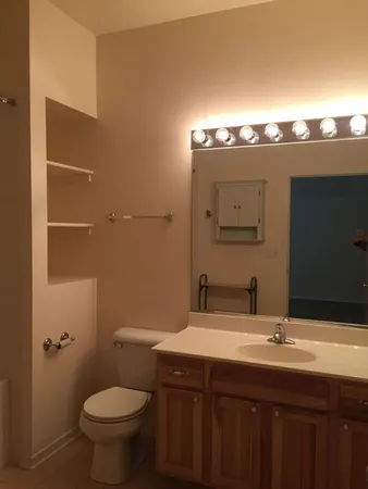 $2,600 | 2935 North Clybourn Avenue, Unit 301, Chicago, IL 60618
