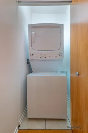 $2,600 | 2935 North Clybourn Avenue, Unit 301, Chicago, IL 60618