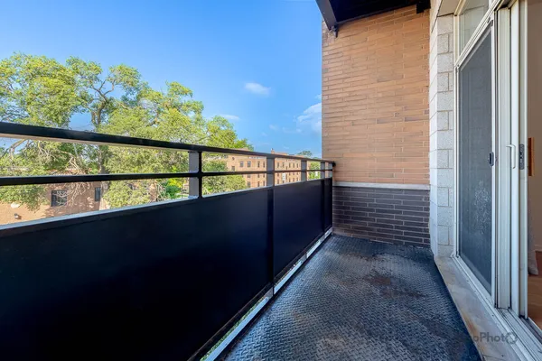 $2,600 | 2935 North Clybourn Avenue, Unit 301, Chicago, IL 60618
