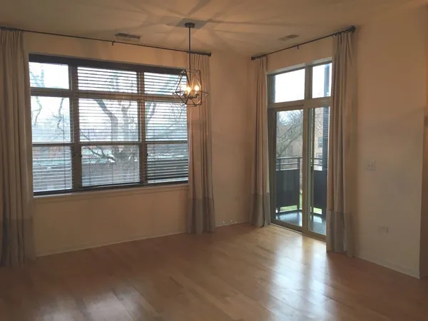 $2,600 | 2935 North Clybourn Avenue, Unit 301, Chicago, IL 60618