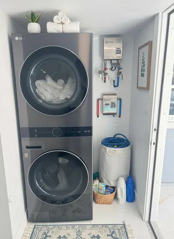 $1,995 | 2346 Lakeshore Circle, Port Charlotte, FL 33952