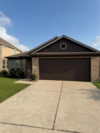$2,100 | 2227 Sanders Brook Drive, Baytown, TX 77521