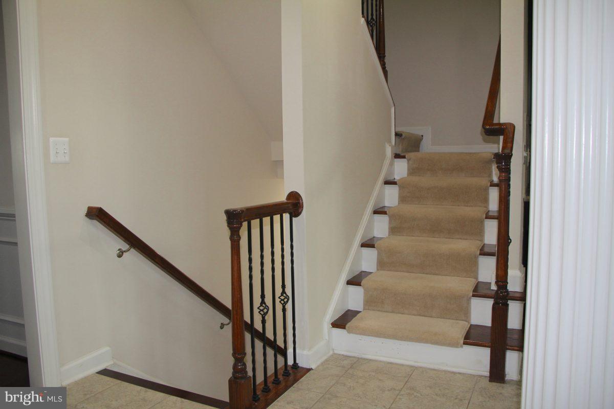 44420 Stone Roses Circle Ashburn, VA 20147 - Photo 10 of 25 Interior (General)