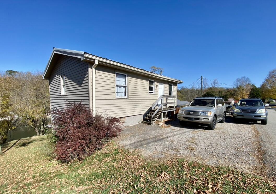 2000 Wells Landing Road Danville, KY 40422 - Photo 4 of 81 E390ECA0-EB34-4286-97B0-6F10CEC62F89_1_1