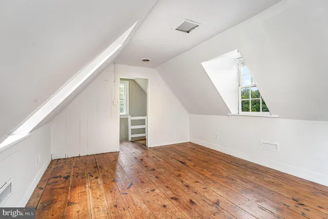 $320,000 | 210 Sophia Street, Fredericksburg, VA 22401