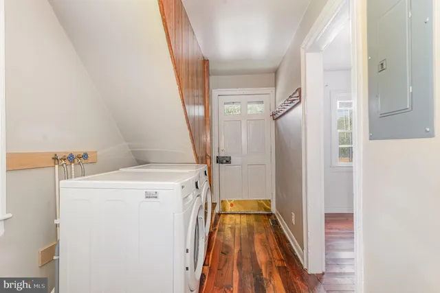 $320,000 | 210 Sophia Street, Fredericksburg, VA 22401