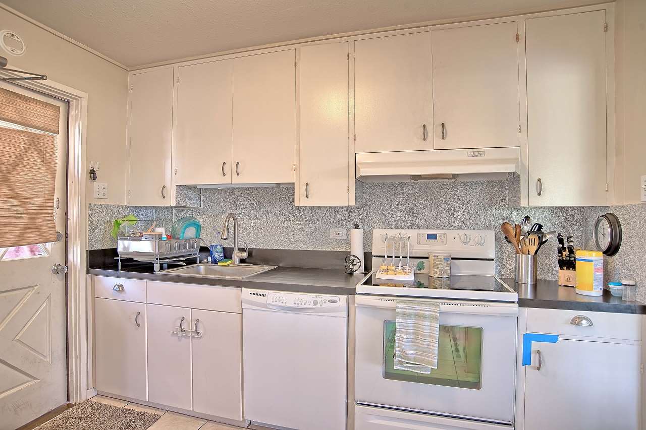 5272 Lower Honoapiilani Road Lahaina, HI 96761 - Photo 4 of 30 Gallery Image 4