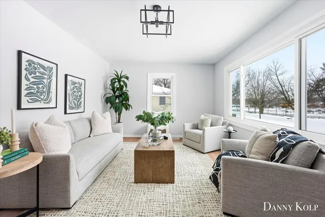 $349,900 | 4322 Fuller Avenue Southeast, Grand Rapids, MI 49508