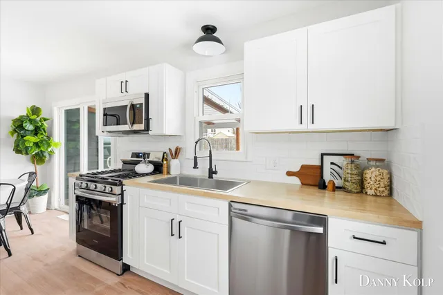 $349,900 | 4322 Fuller Avenue Southeast, Grand Rapids, MI 49508