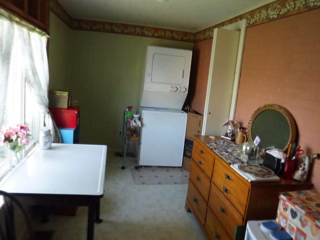 213 Meadow Road Seneca, PA 16346 - Photo 10 of 22 Gallery Image 10