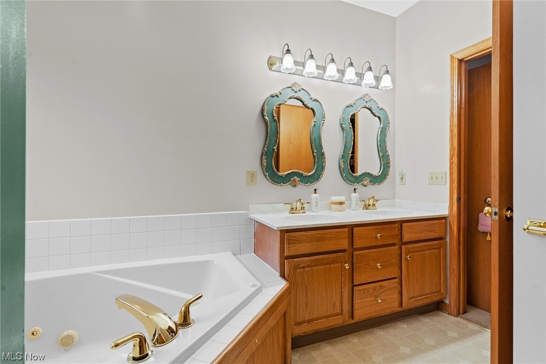 17075 Reeves Road Middlefield, OH 44062 - Photo 37 of 45