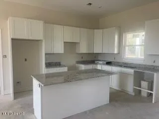 $339,500 | 6 Sassafras Drive, Carriere, MS 39426