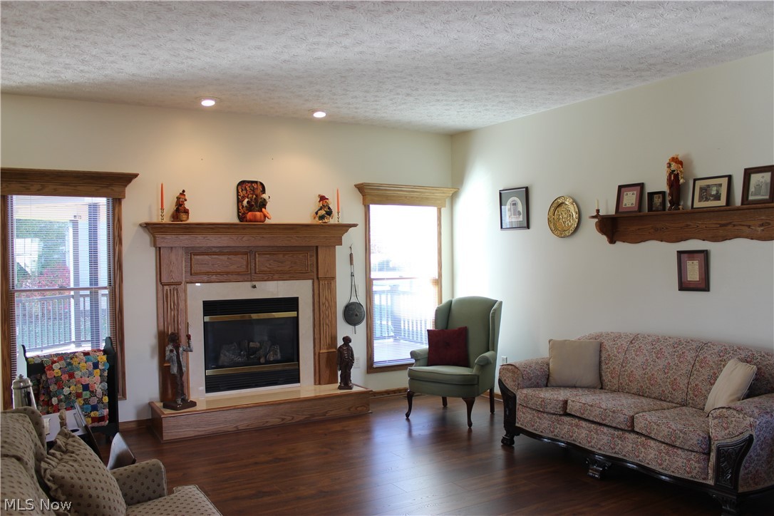 2099 Summerchase Road Northeast Canton, OH 44721 - Photo 4 of 35 Gallery Image 4