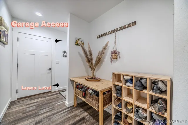 $549,900 | 735 Lake Of The Woods Drive, Macks Creek, MO 65786