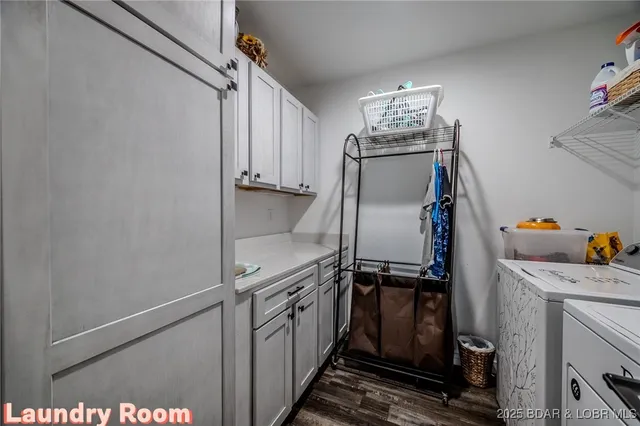 $549,900 | 735 Lake Of The Woods Drive, Macks Creek, MO 65786