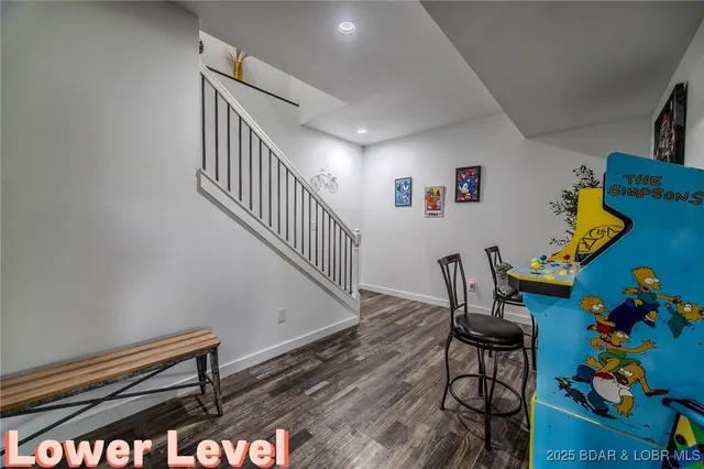 $549,900 | 735 Lake Of The Woods Drive, Macks Creek, MO 65786