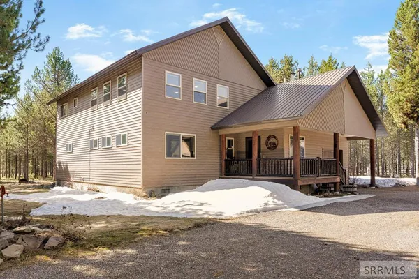 $1,100,000 | 4515 Jm Loop West, Island Park, ID 83429