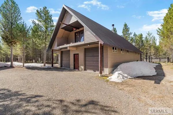 $1,100,000 | 4515 Jm Loop West, Island Park, ID 83429