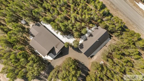 $1,100,000 | 4515 Jm Loop West, Island Park, ID 83429