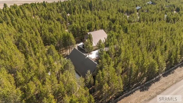 $1,100,000 | 4515 Jm Loop West, Island Park, ID 83429
