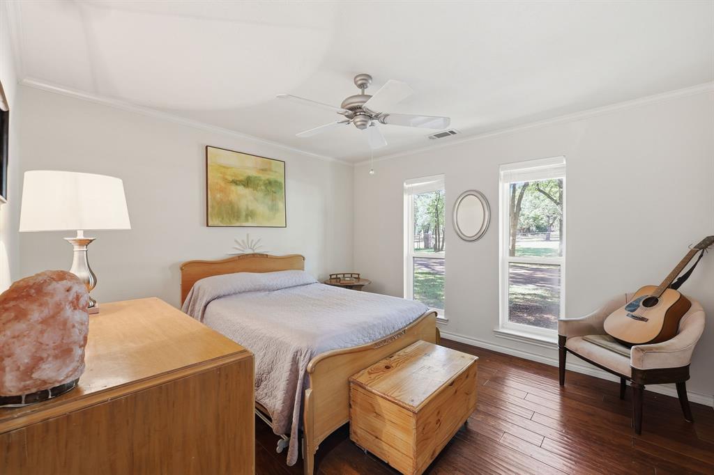 4000 Post Oak Road Flower Mound, TX 75022 - Photo 11 of 40 Main house -Secondary bedroom with large closet to the right