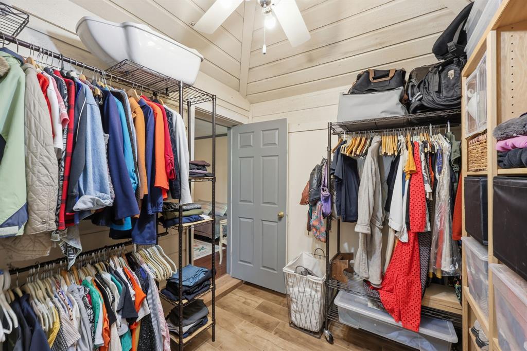 4000 Post Oak Road Flower Mound, TX 75022 - Photo 15 of 40 Main house - Spacious walk-in closet off the primary bedroom
