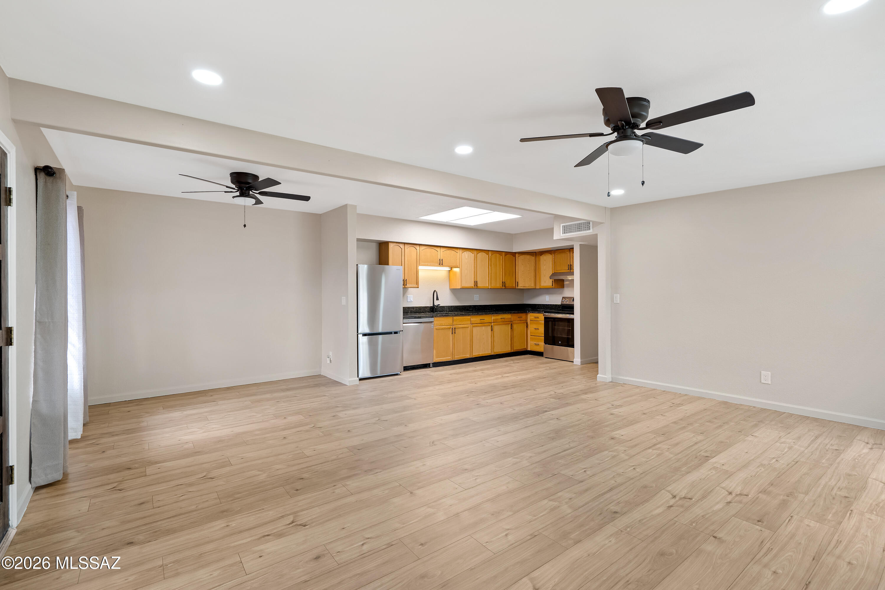 285 South Kolb Road, Unit 10 Tucson, AZ 85710 - Photo 6 of 31 2 Interiors-1