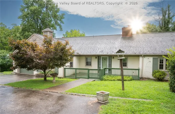 $269,000 | 225 Smarr Court, Madison, WV 25130