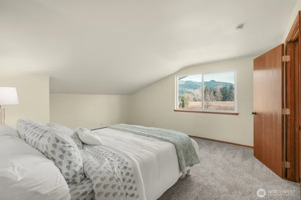 $1,500,000 | 3999 Deming Road, Everson, WA 98247