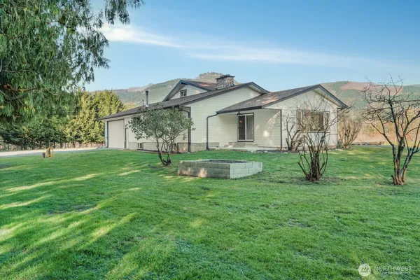 $1,500,000 | 3999 Deming Road, Everson, WA 98247