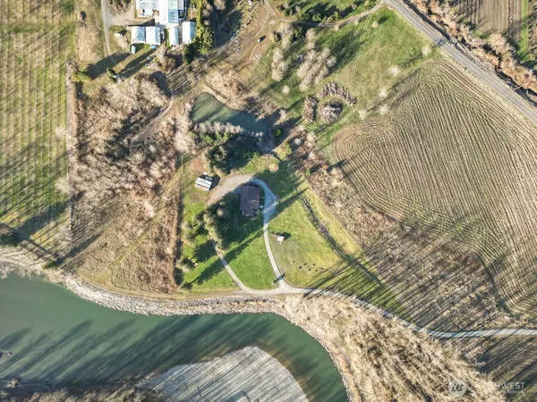 $1,500,000 | 3999 Deming Road, Everson, WA 98247