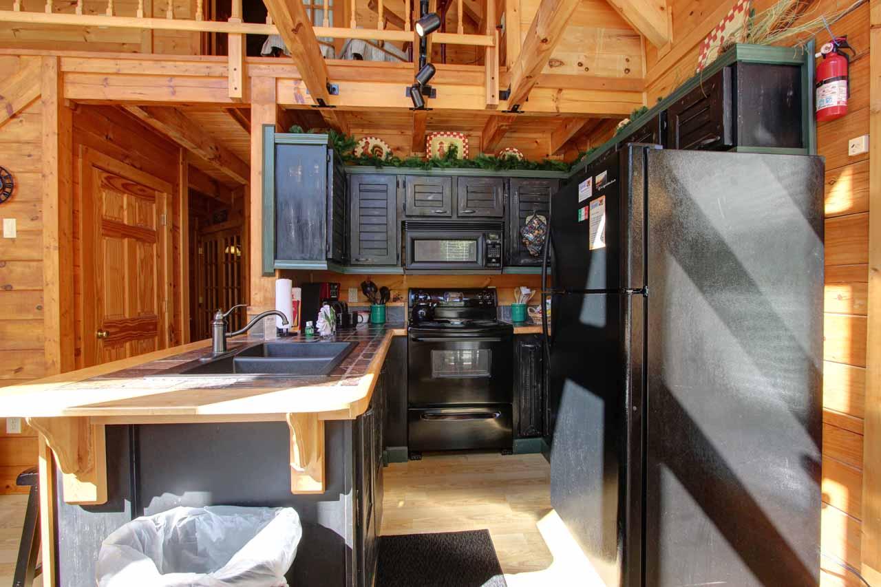 2246 Hidden Mountain Road Sevierville, TN 37876 - Photo 6 of 33 06