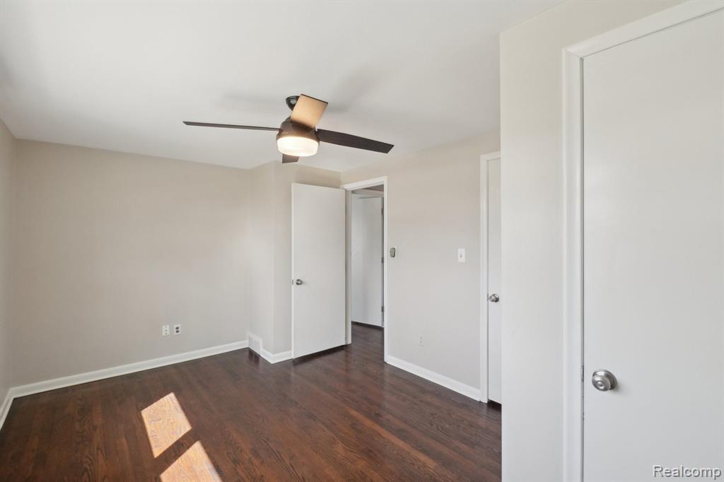 18122 Riverside Drive Beverly Hills, MI 48025 - Photo 20 of 41