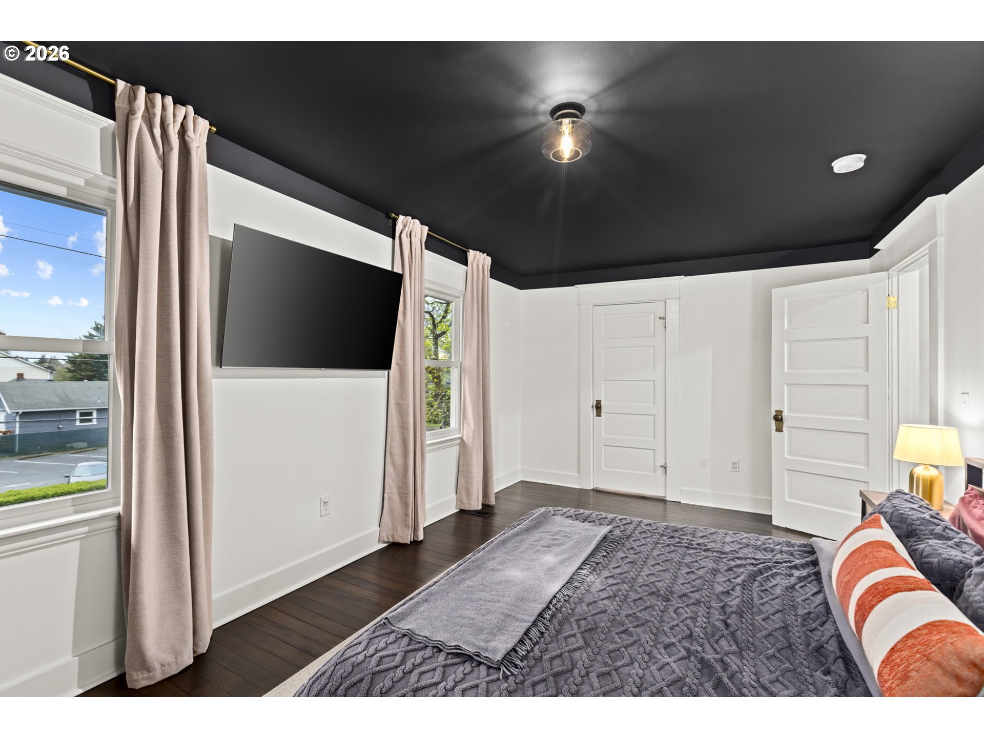 7123 Southeast Rhone Street Portland, OR 97206 - Photo 25 of 48 a view of living room