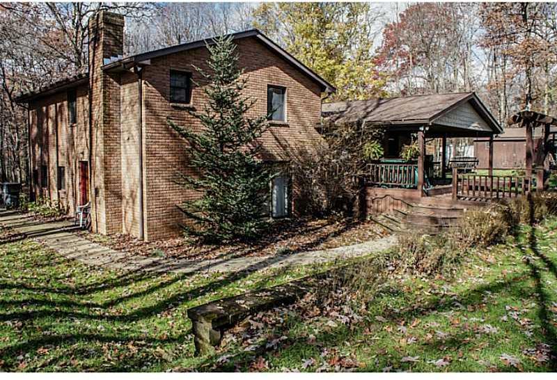 206 Pine Tract Road Butler, PA 16001 - Photo 2 of 25 Exterior Back.