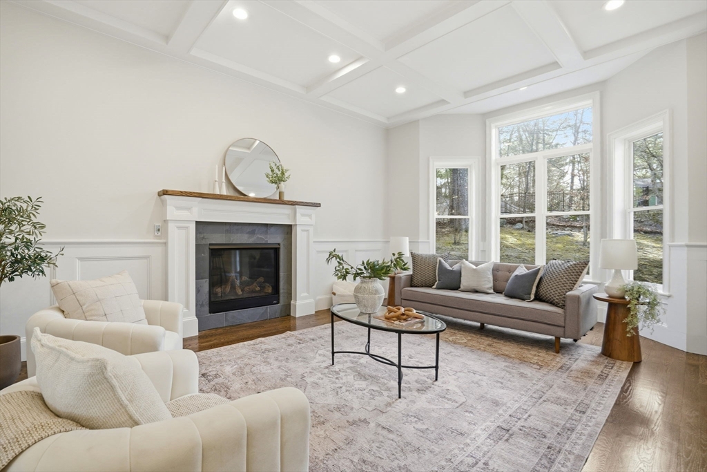 9 Holton Road Lexington, MA 02421 - Photo 3 of 35 Gallery Image 3