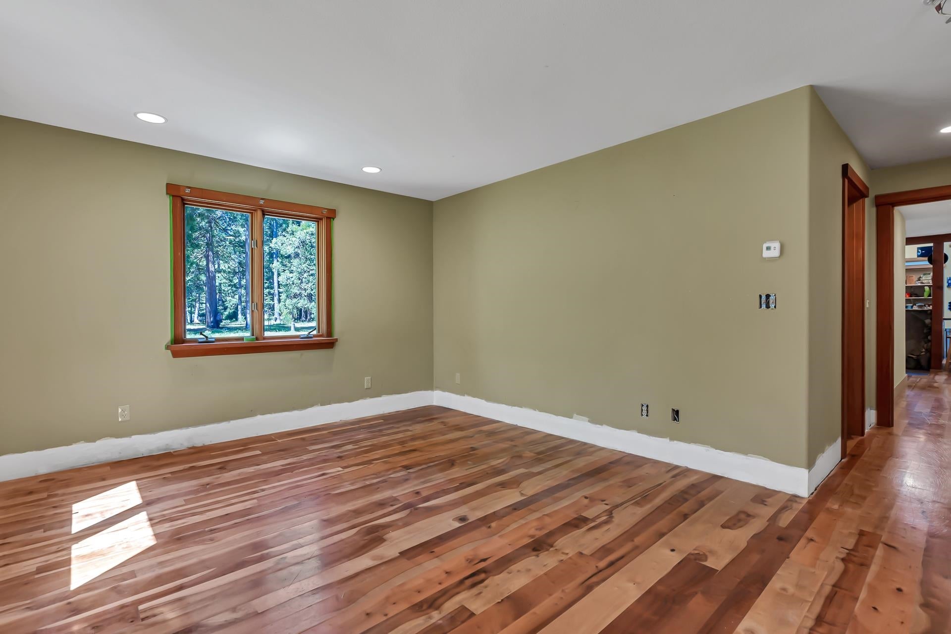 2106 Davis Place Road Mount Shasta, CA 96067 - Photo 10 of 28 Gallery Image 10