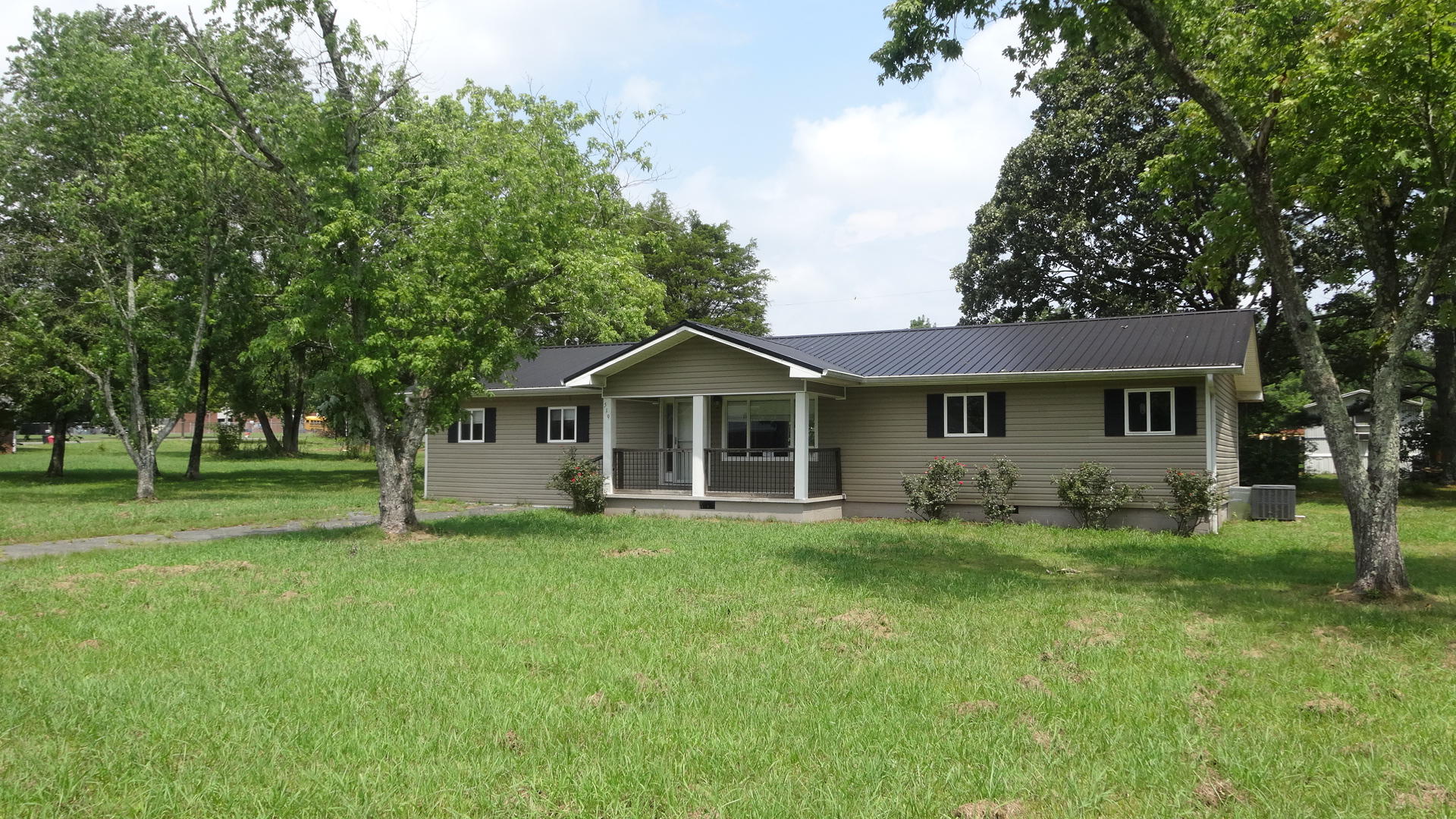 519 Durkee Road Southeast Cleveland, TN 37323 - Photo 1 of 15 Front View