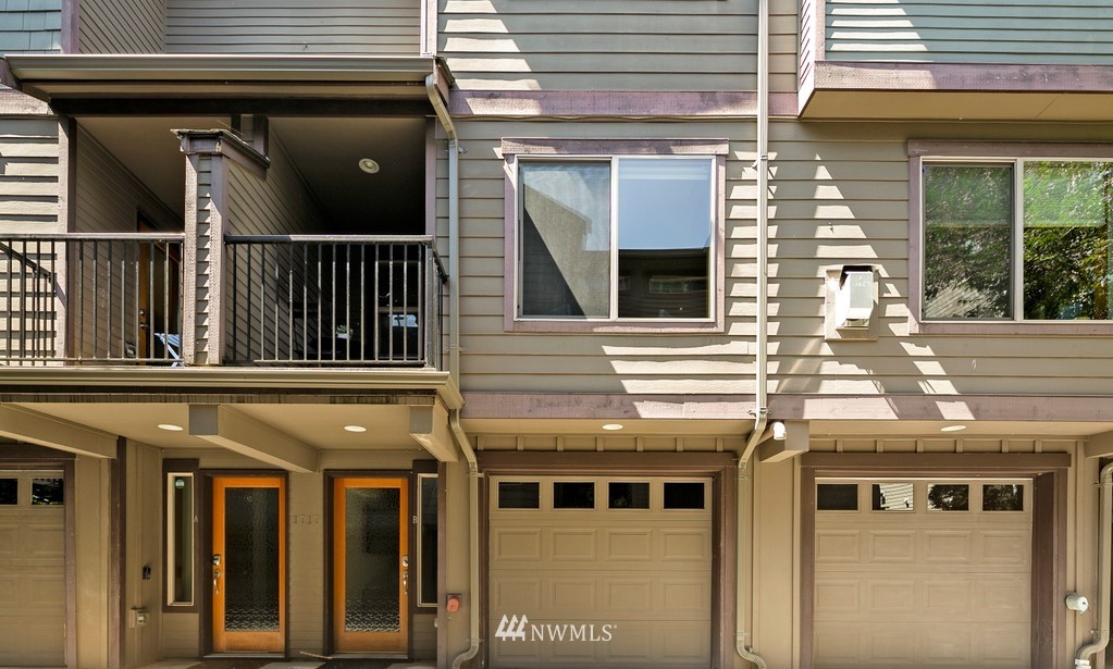 1717 18th Avenue, Unit B Seattle, WA 98122 - Photo 25 of 25 a view of a house with a porch