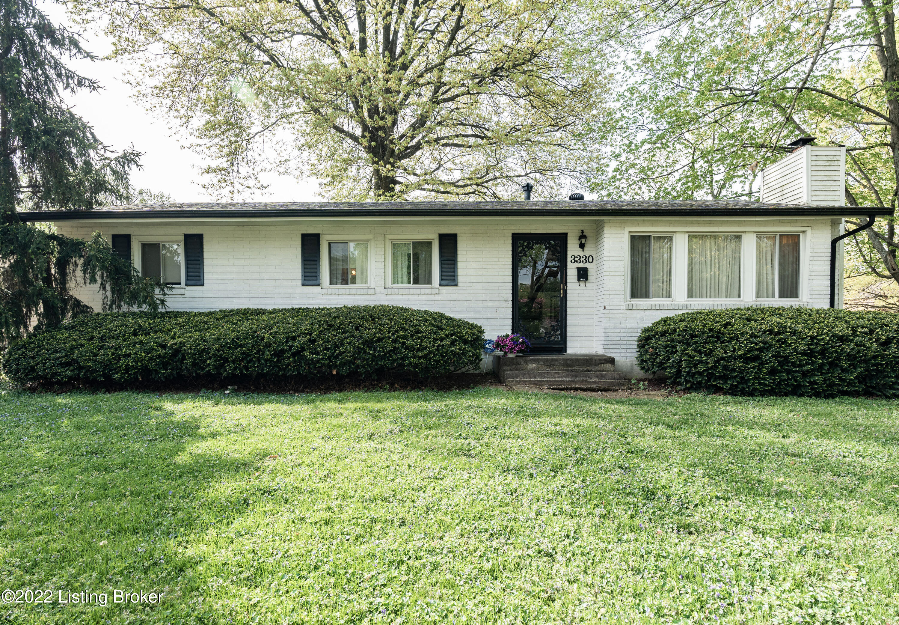 3330 Radiance Road Louisville, KY 40220 - Photo 3 of 31 Front View3