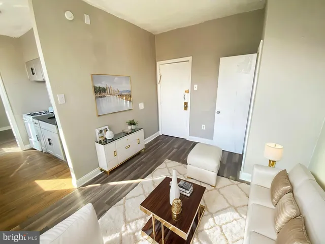 $940 | 2930 Frankford Avenue, Philadelphia, PA 19134